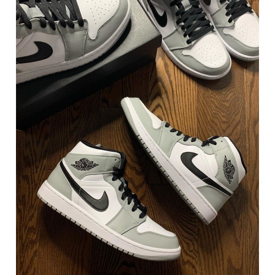 Nike Air Jordan 1 Mid Light Smoke Grey Light Smoke Grå/Sort-Hvid 554724 092 Dame/Herre