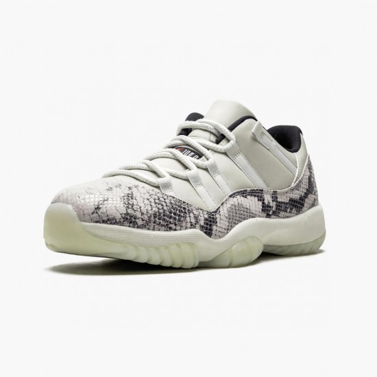 Nike Air Jordan 11 Retro Low Snake Light Bone Dame/Herre CD6846 002 Light Bone/Smoke Grå/Hvid-Bl